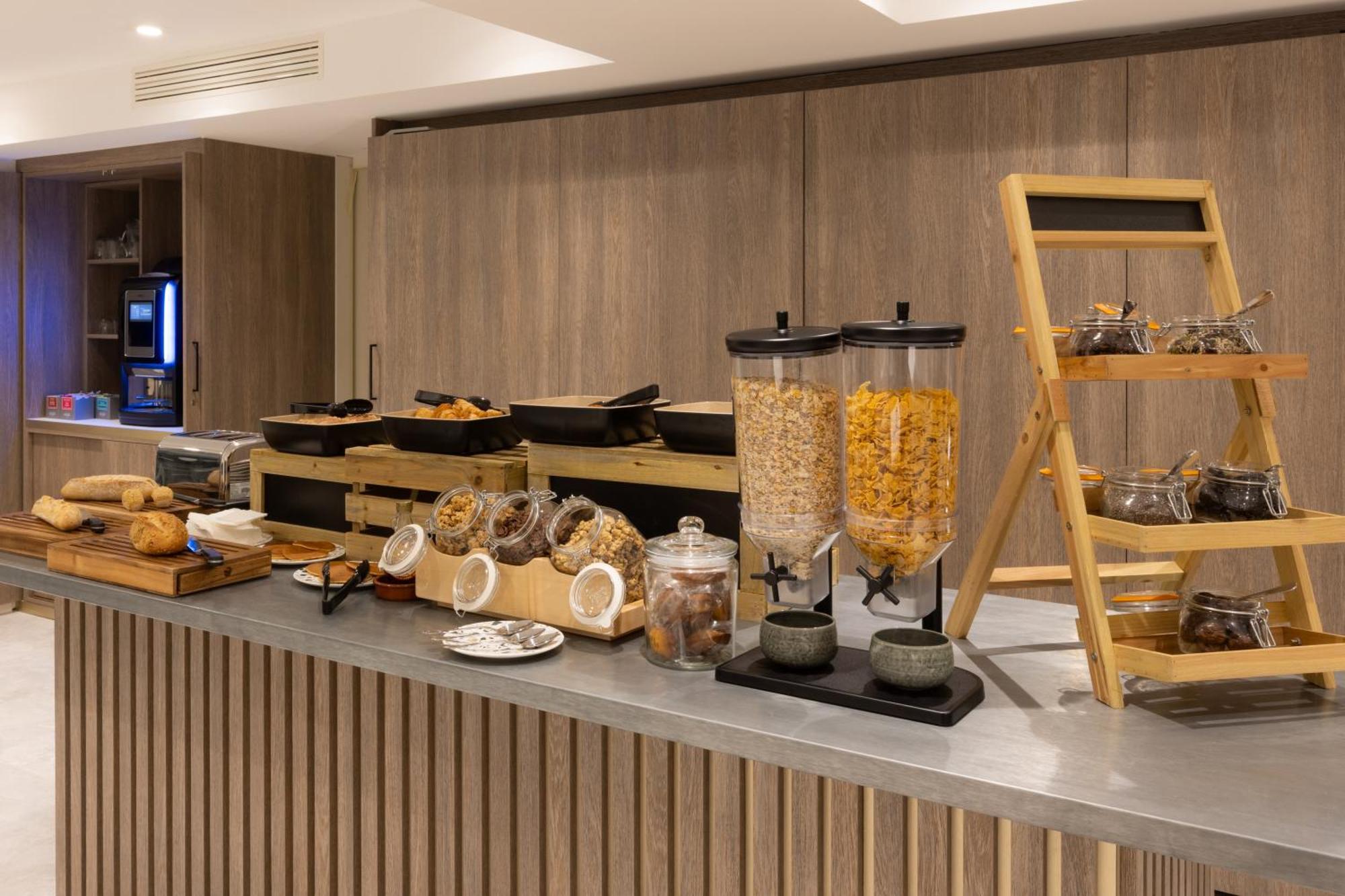 Staybridge Suites - Cannes Centre By Ihg Exterior foto